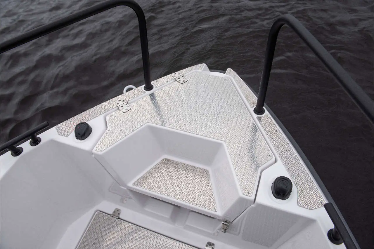 Falcon C7 Interior image 6