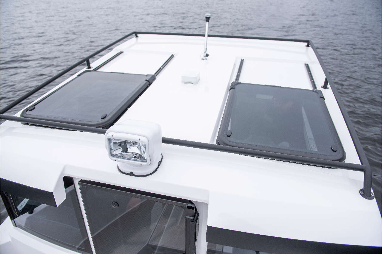 Falcon C7 Interior image 9