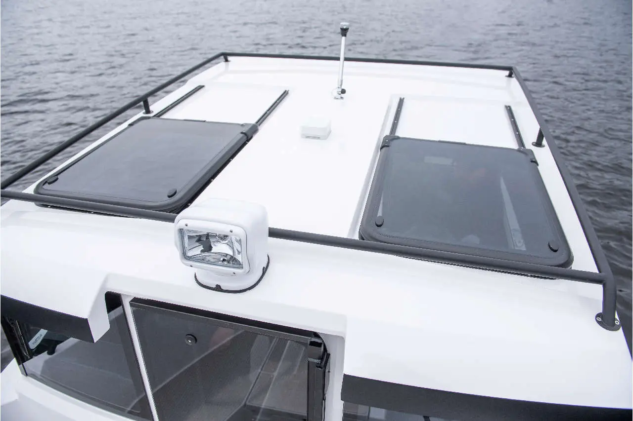 Falcon C7 Interior image 9