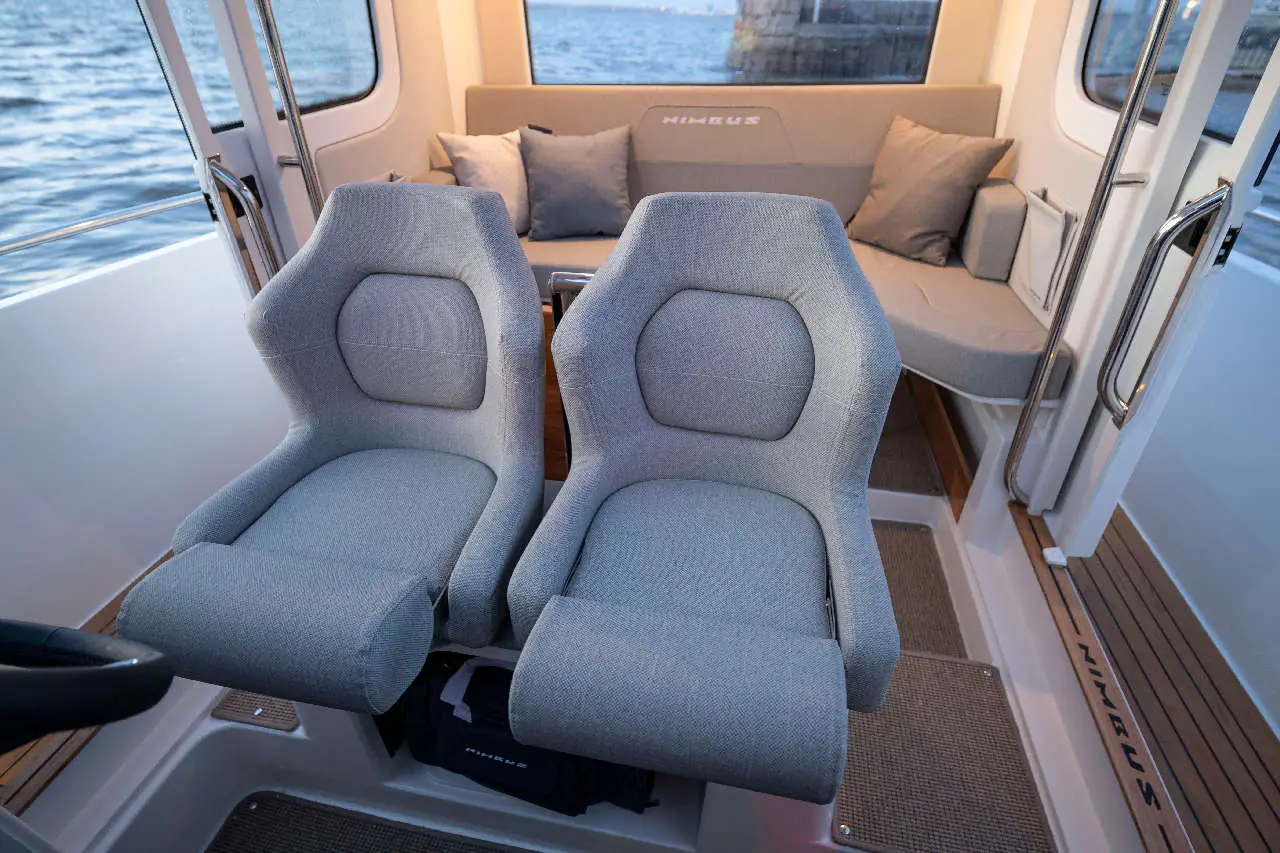 Nimbus Commuter 9 Interior image 4
