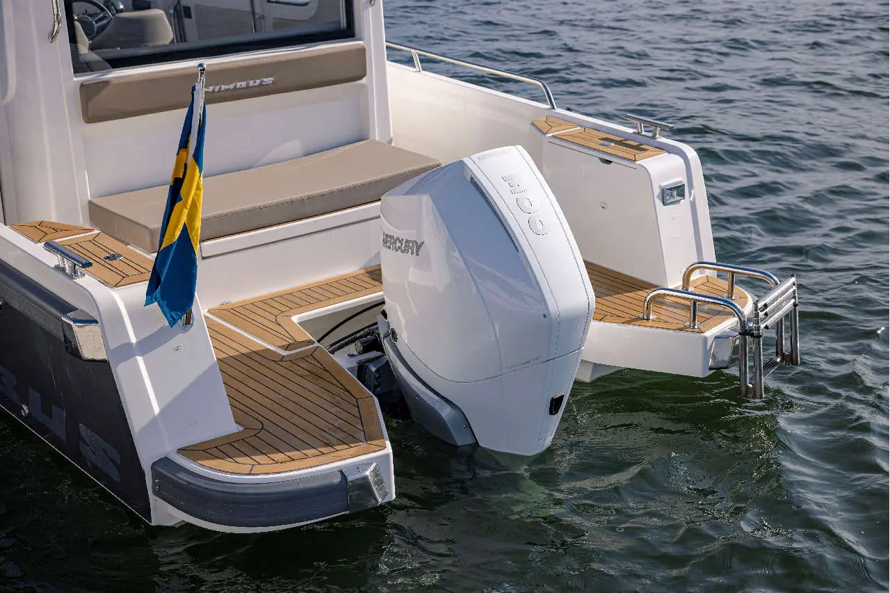 Nimbus Commuter 9 Interior image 13