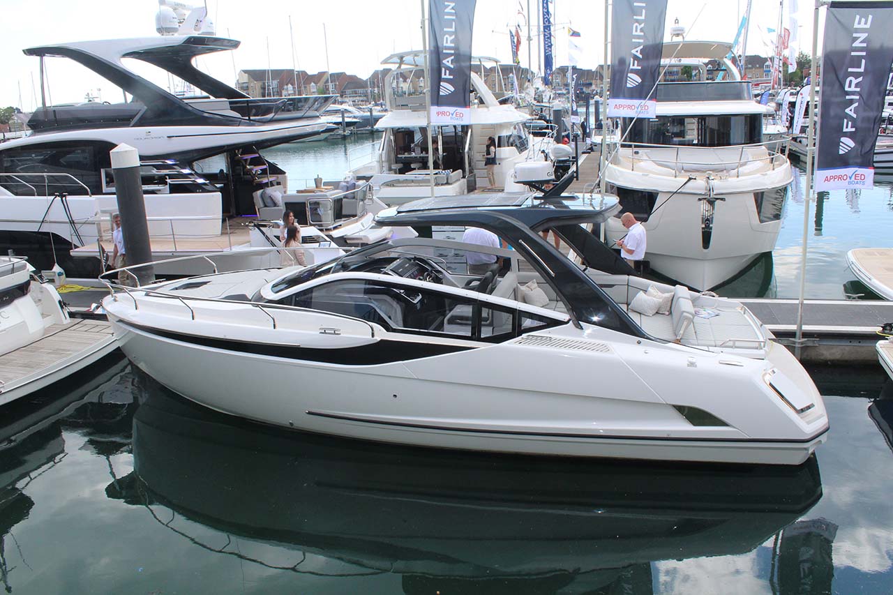 Fairline F-Line 33