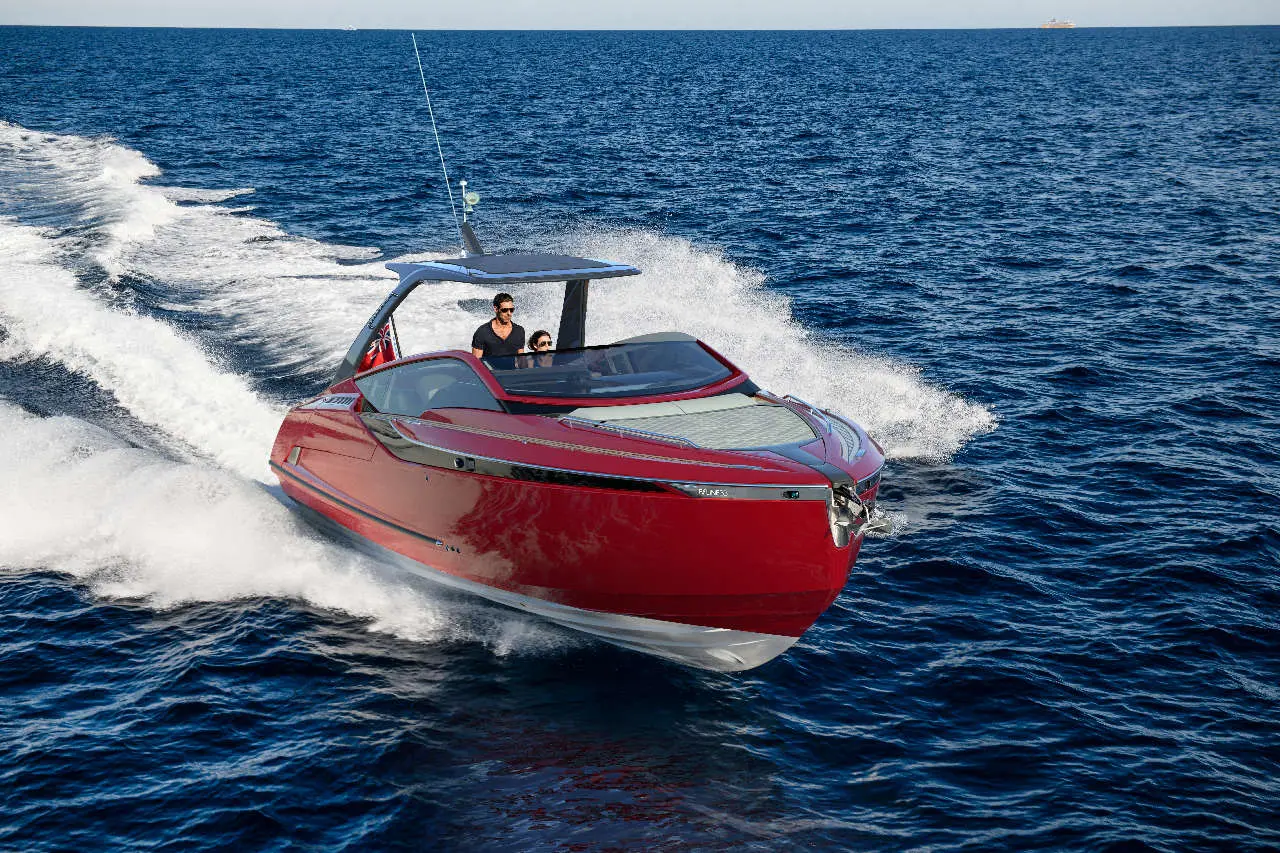 Fairline F//Line 33 External image 1