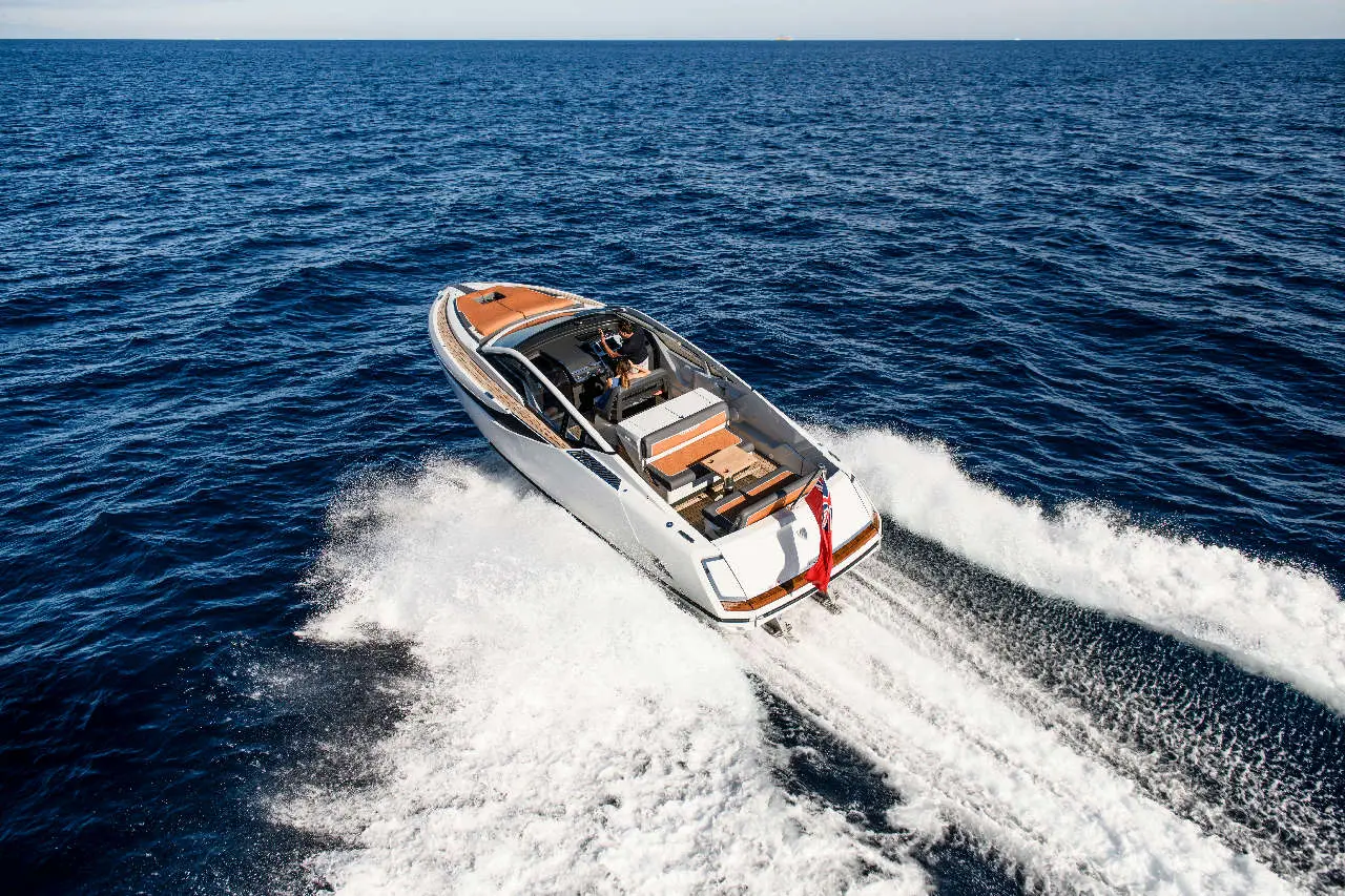 Fairline F//Line 33 External image 17