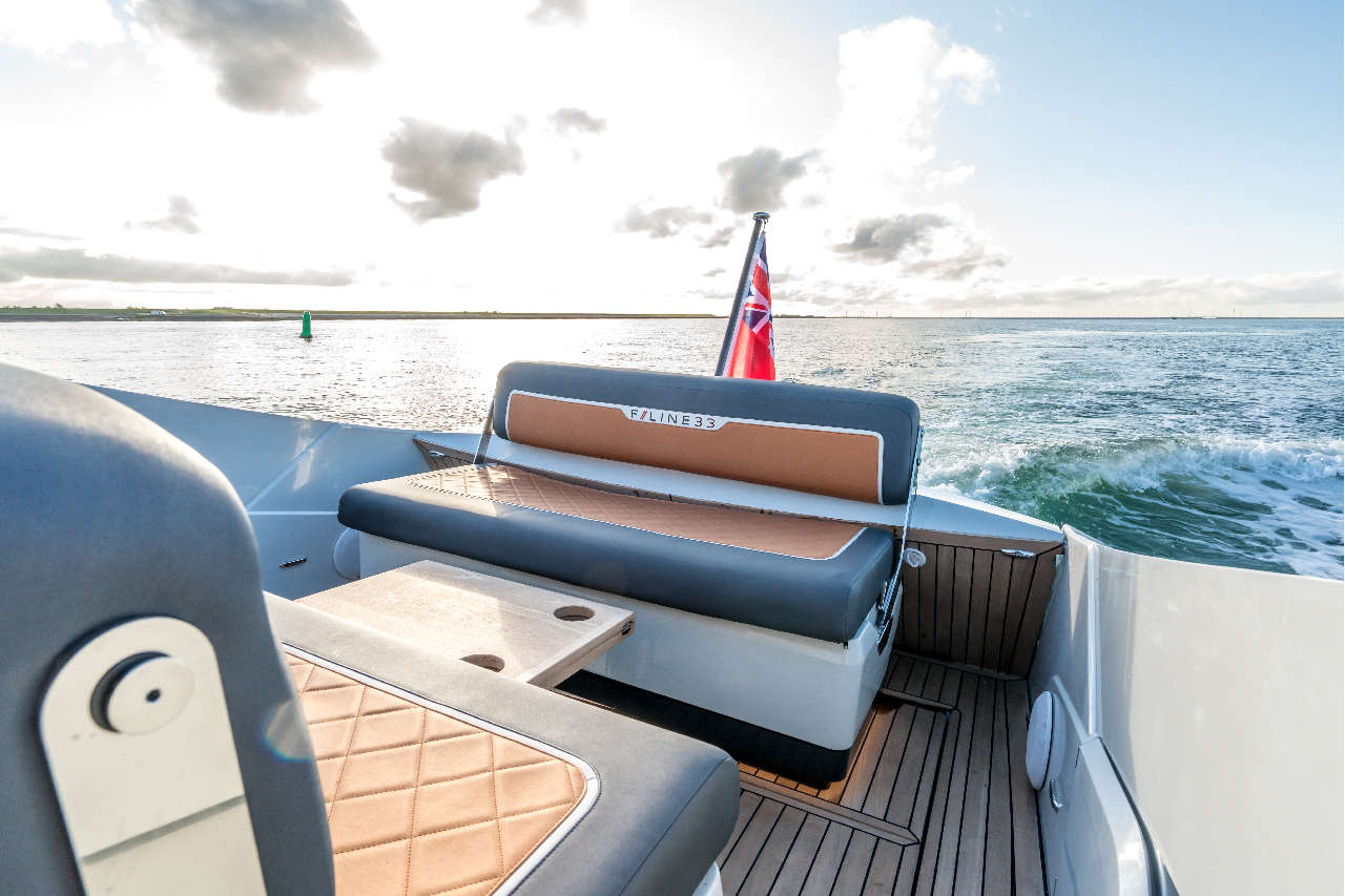 Fairline F//Line 33 Interior image 5