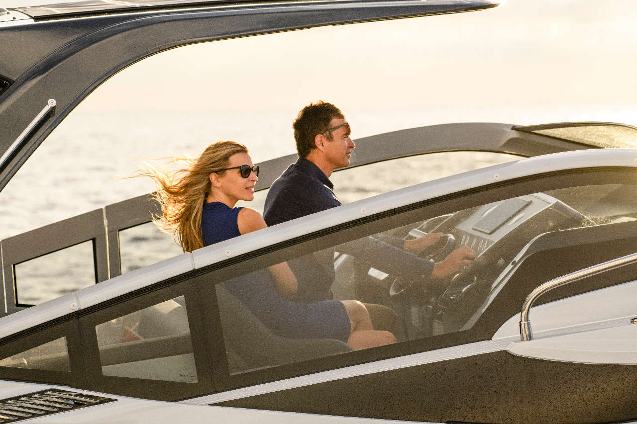 Fairline F//Line 33 Lifestyle image 26