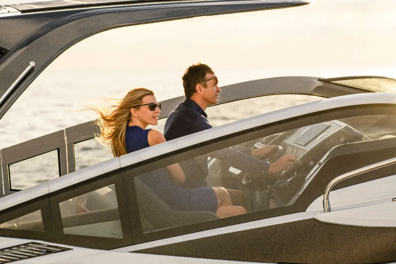 Fairline F//Line 33 Lifestyle image 26
