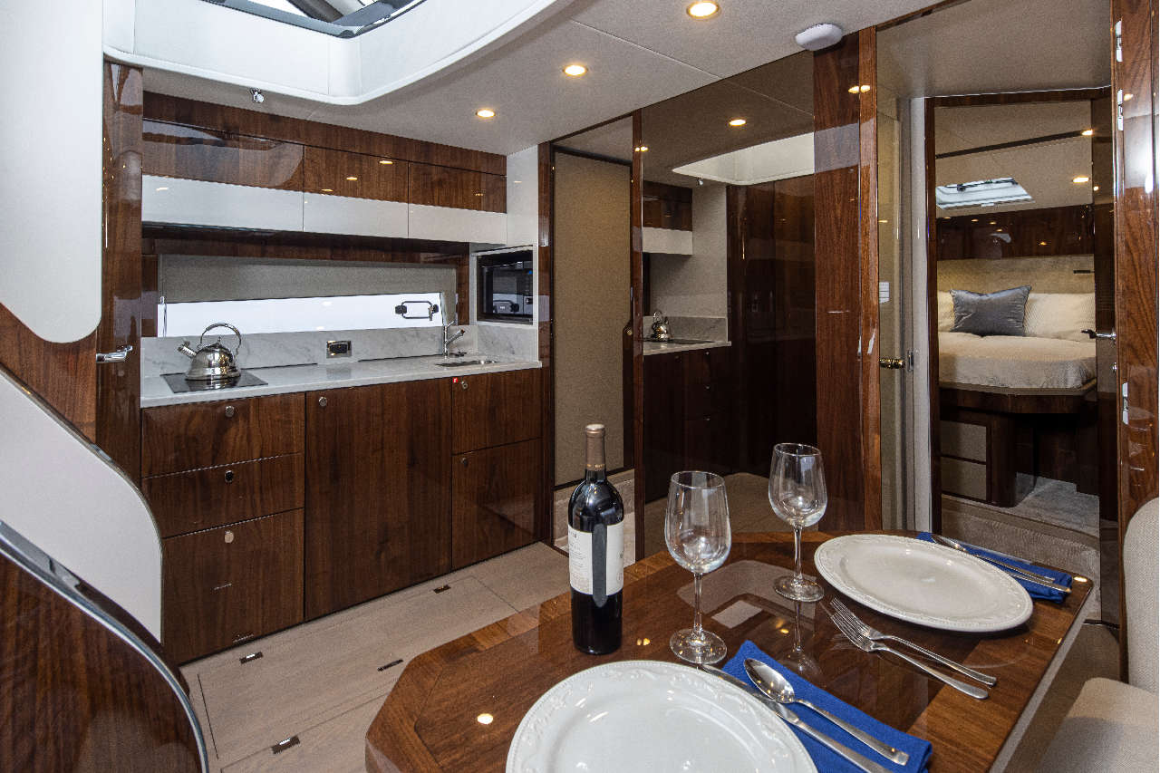 Fairline Targa 45 GT Interior image 15