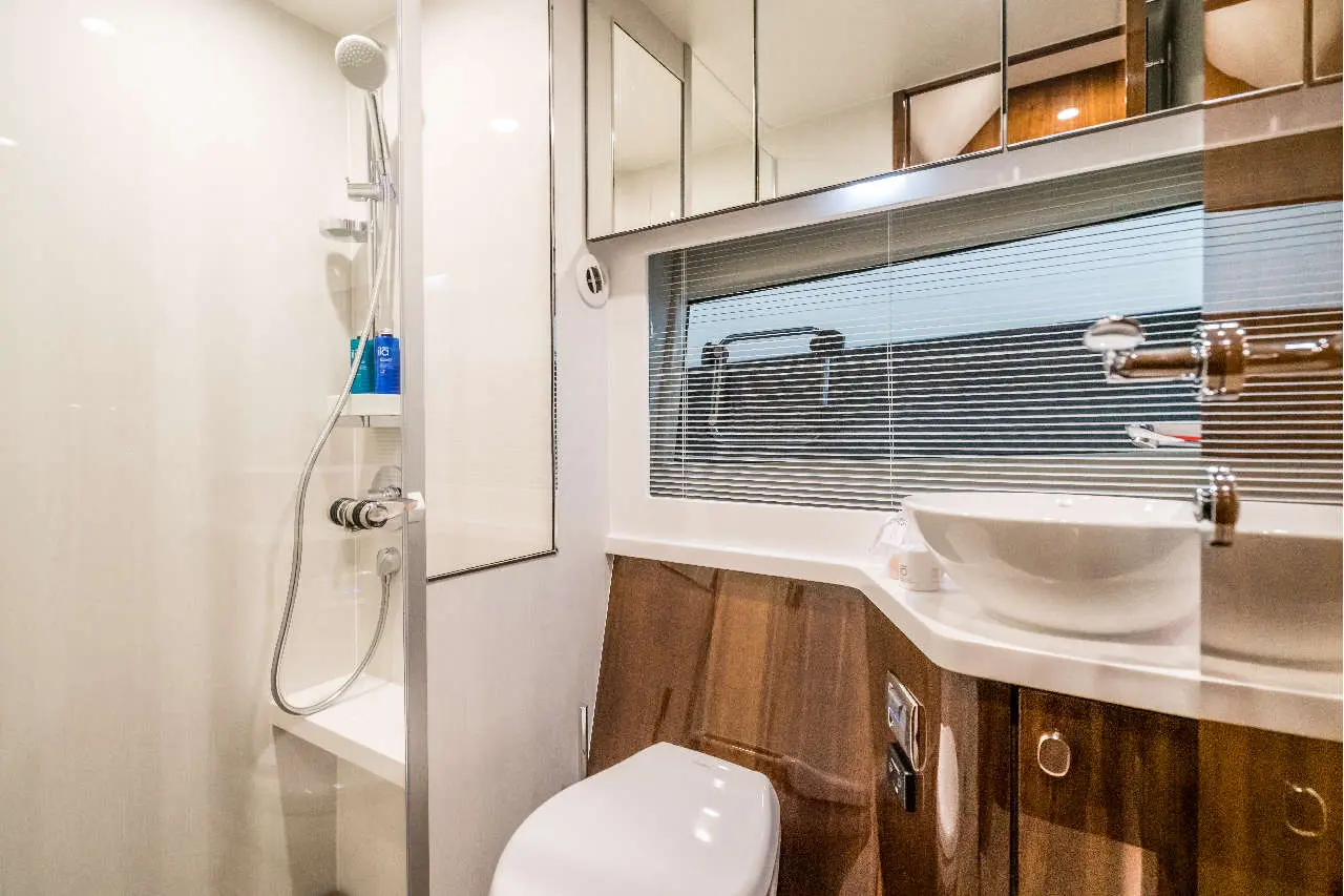 Fairline Targa 45 GT Interior image 21