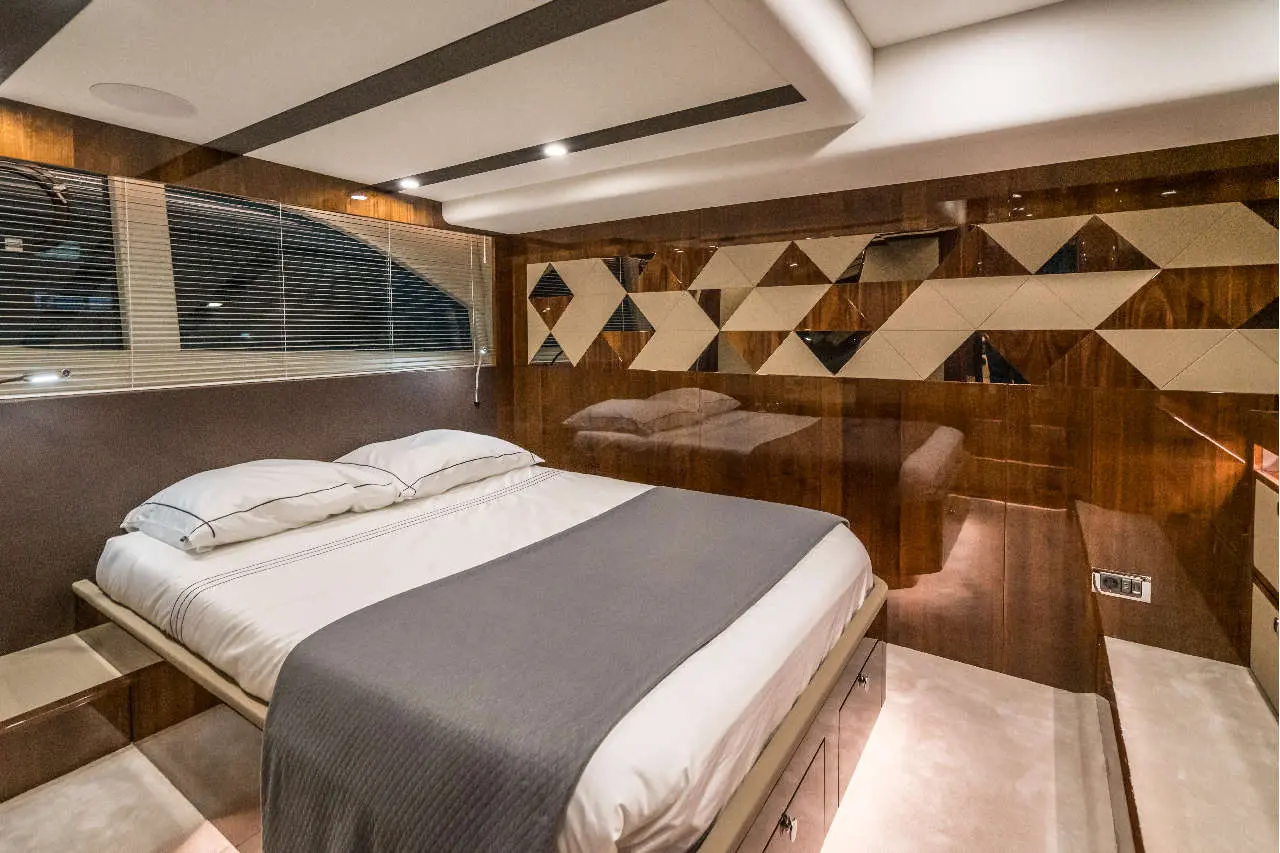 Fairline Targa 45 GT Interior image 22