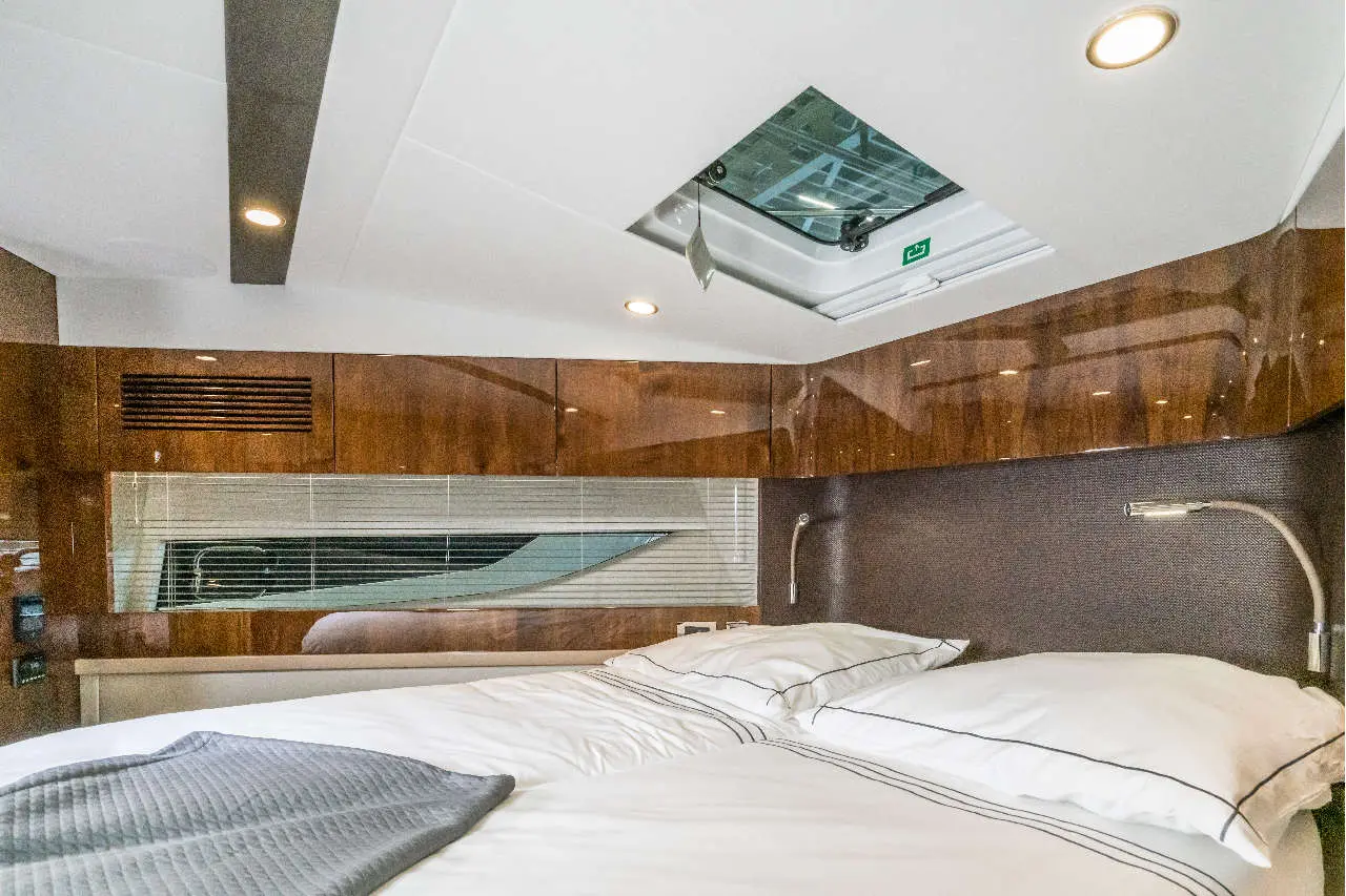 Fairline Targa 45 Open Interior image 10