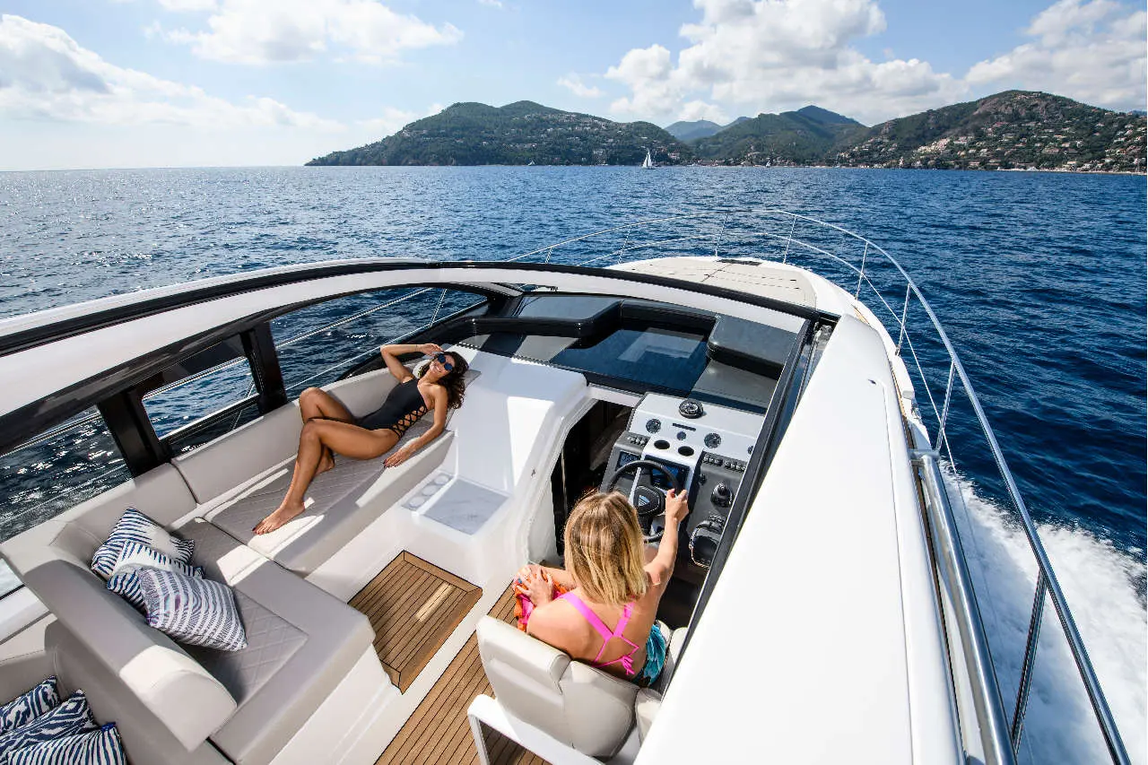 Fairline Targa 45 Open Lifestyle image 8