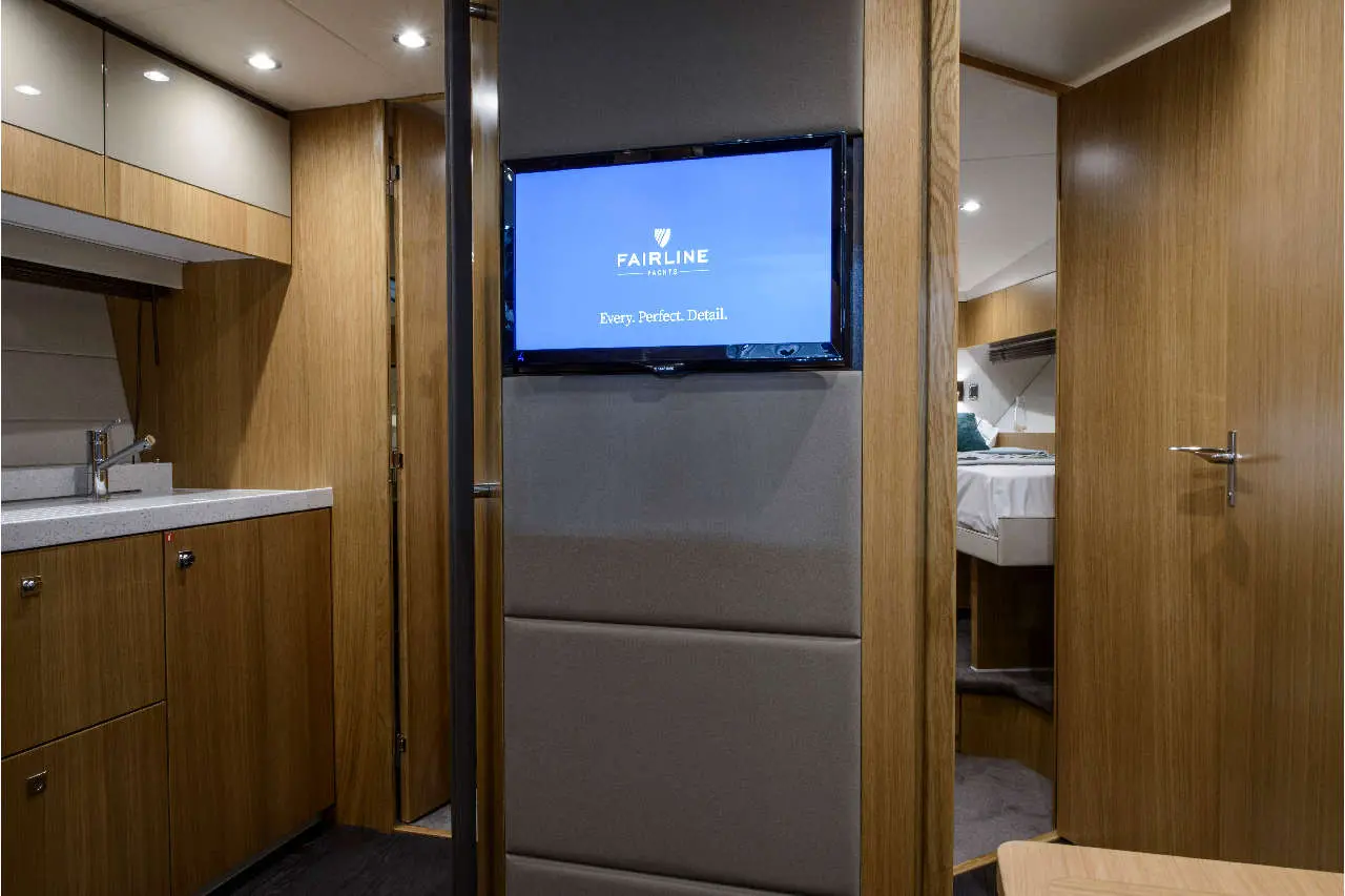 Fairline Targa 50 GT Interior image 7