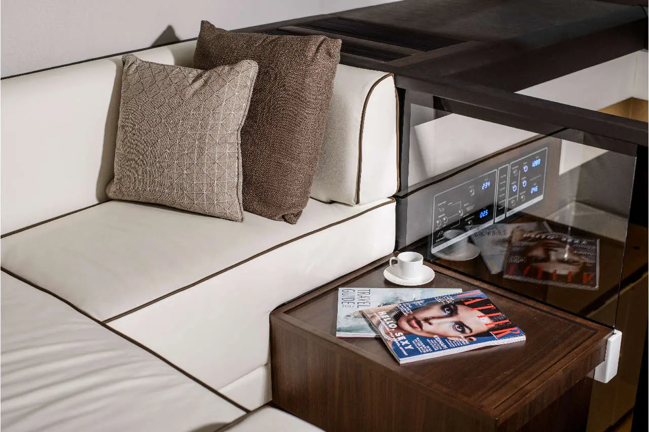 Fairline Targa 50 GT Interior image 9