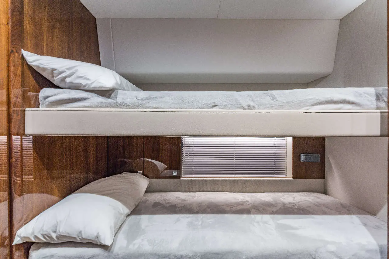 Fairline Targa 50 GT Interior image 14
