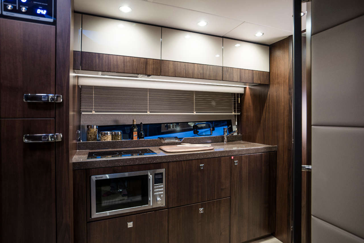 Fairline Targa 50 GT Interior image 16