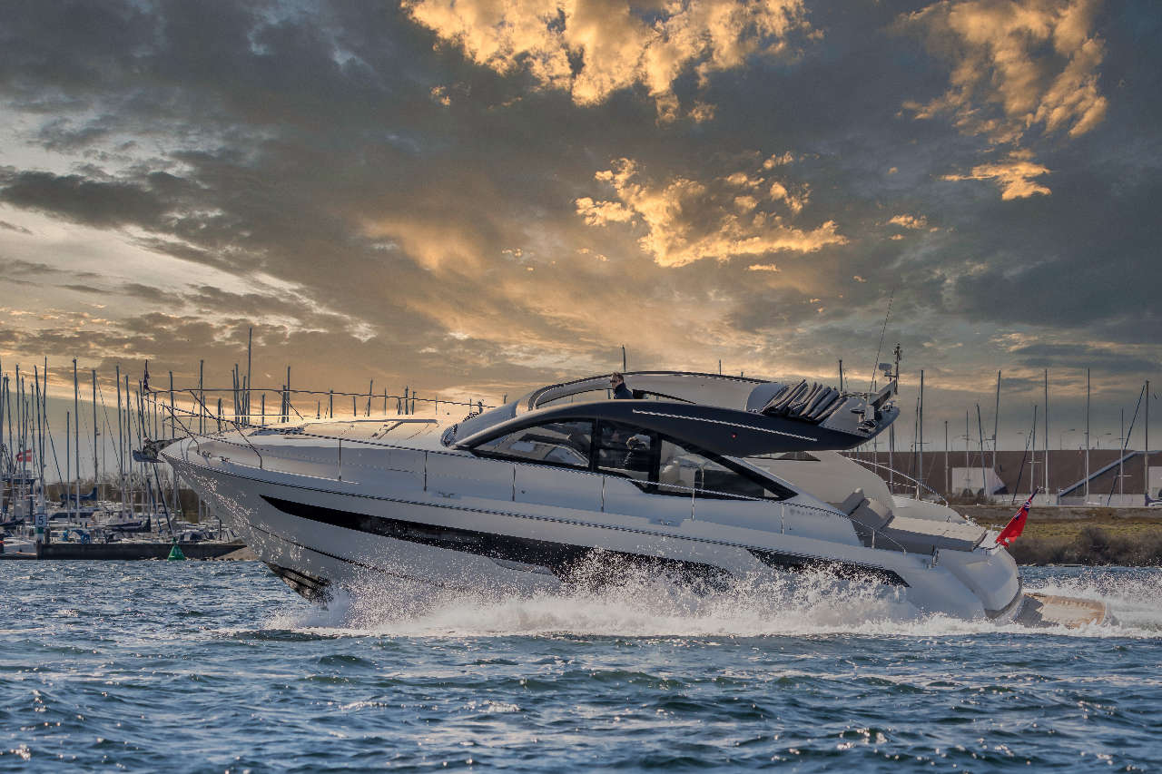 Fairline Targa 50 Open External image 1