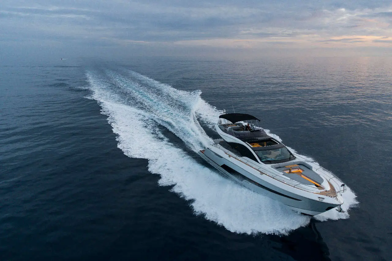 Fairline Phantom 65 External image 4