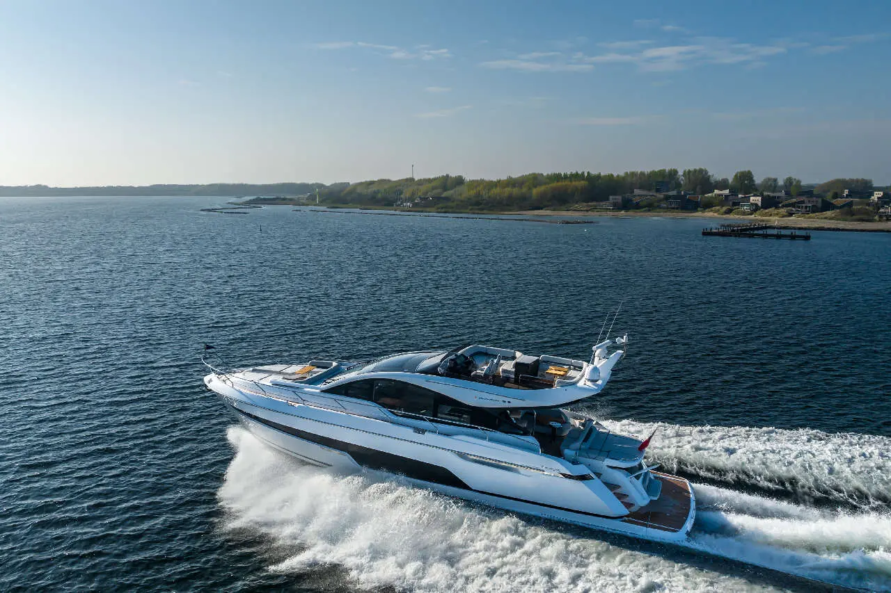 Fairline Phantom 65 External image 5