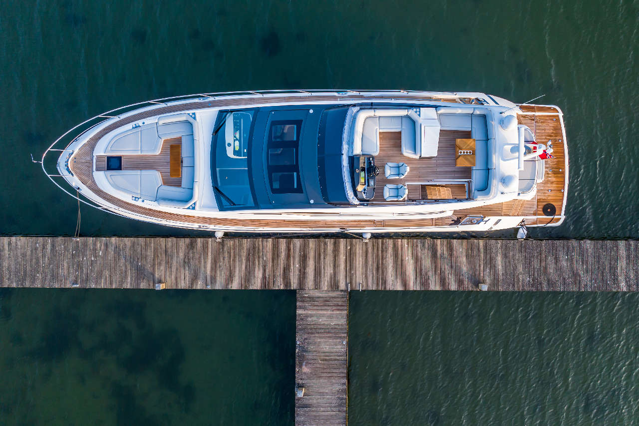 Fairline Phantom 65 Open External image 6