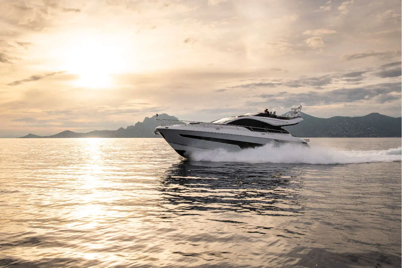 Fairline Phantom 65 Open External image 12