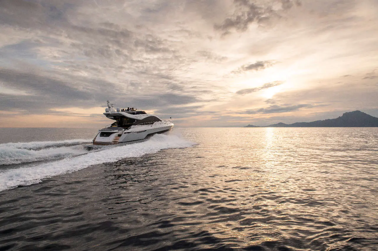 Fairline Phantom 65 Open External image 13