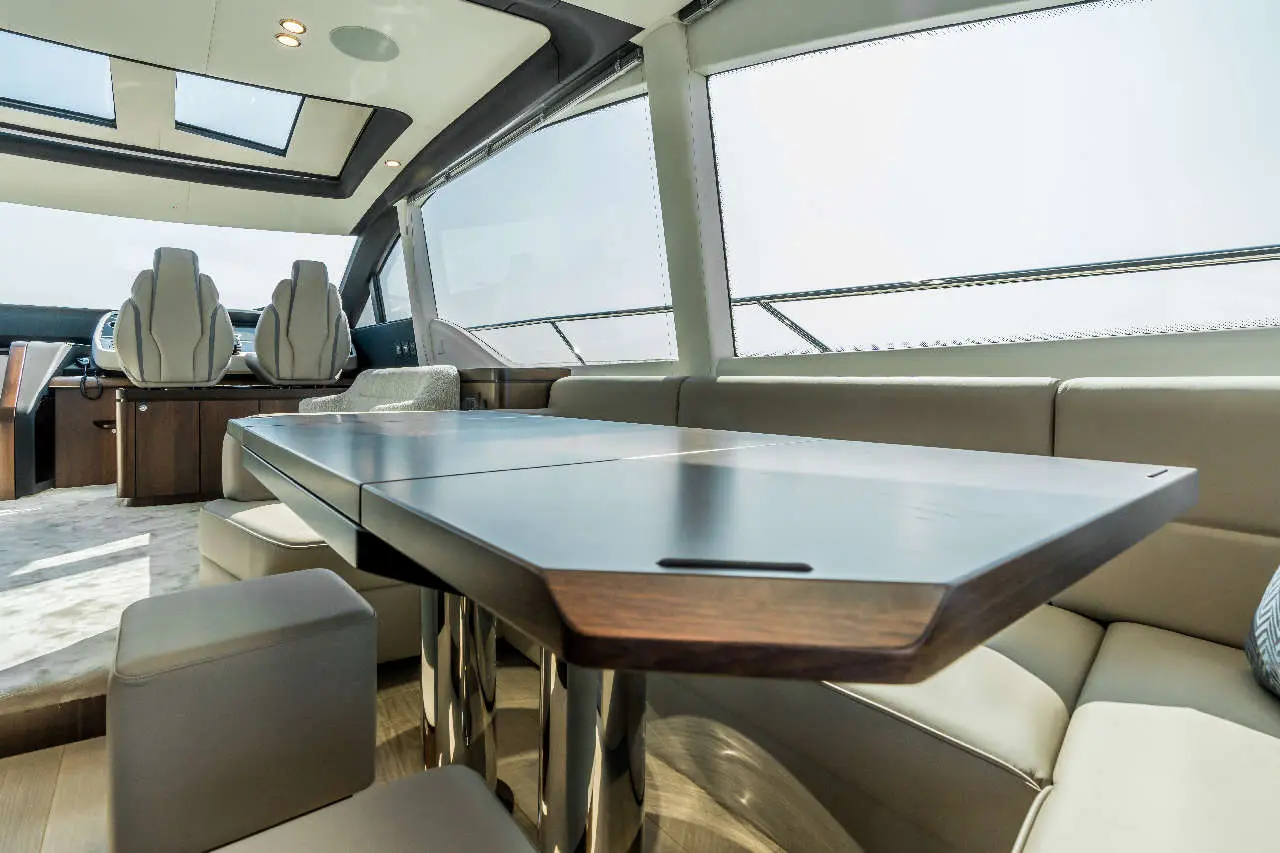 Fairline Phantom 65 Interior image 2