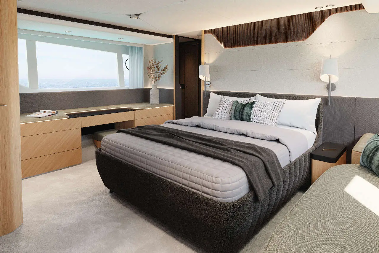 Fairline Phantom 65 Interior image 10