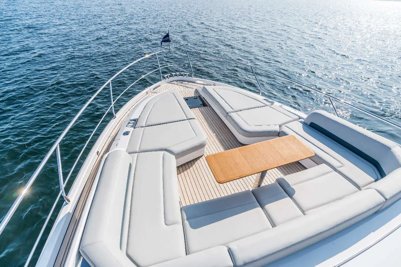 Fairline Phantom 65 Lifestyle image 12
