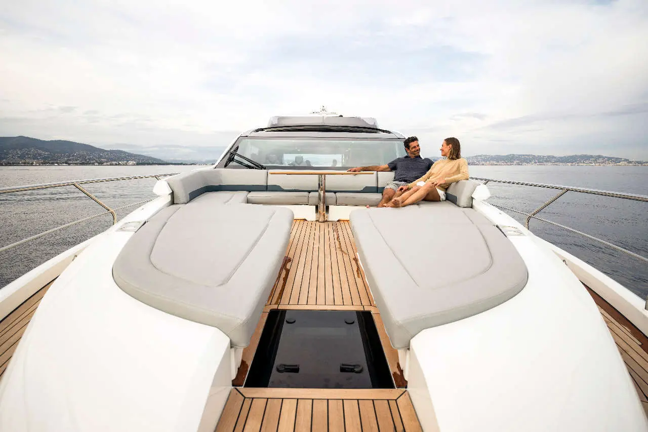 Fairline Phantom 65 Lifestyle image 14