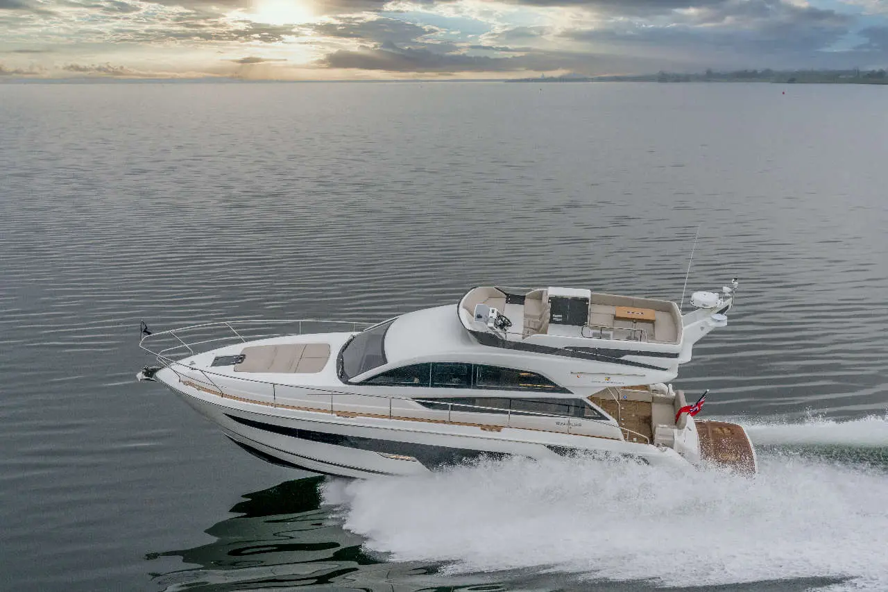 Fairline Squadron 50 External image 3