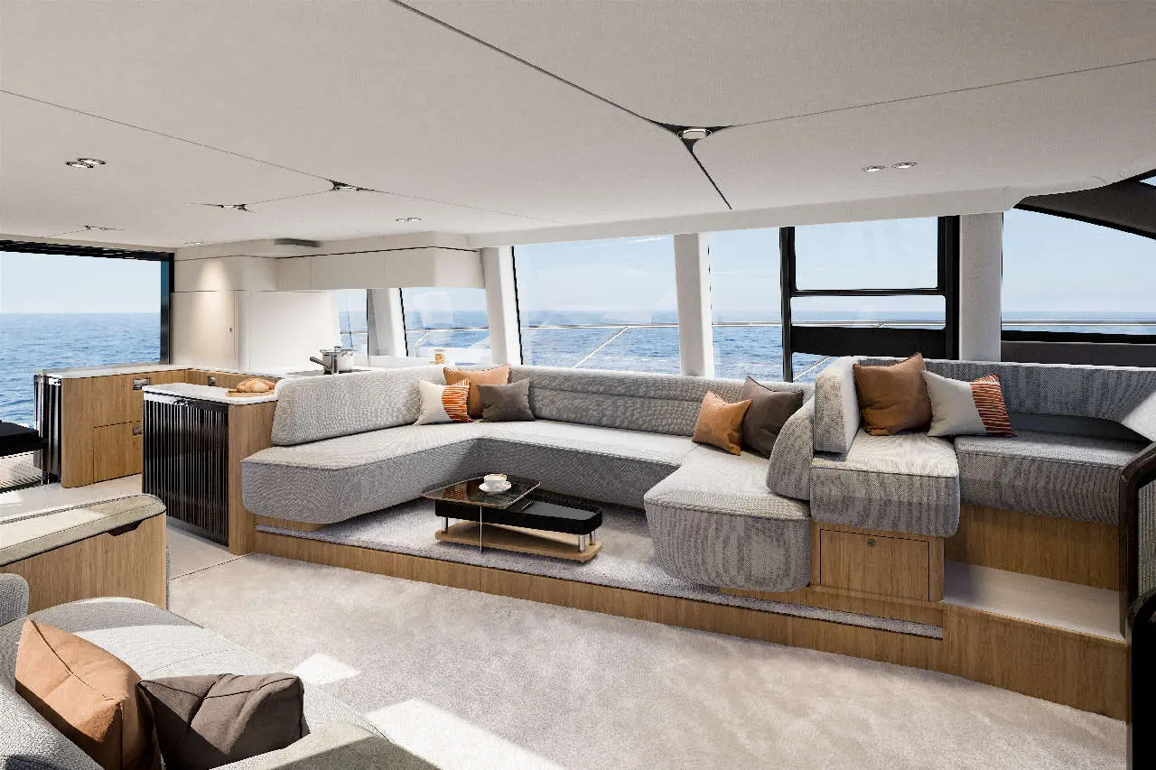 Fairline Squadron 68 Interior image 4