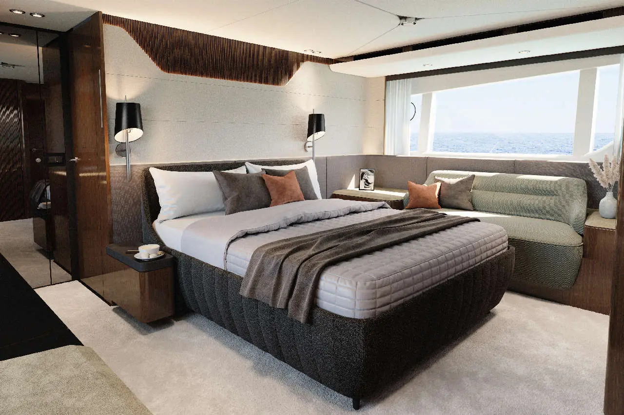 Fairline Squadron 68 Interior image 11