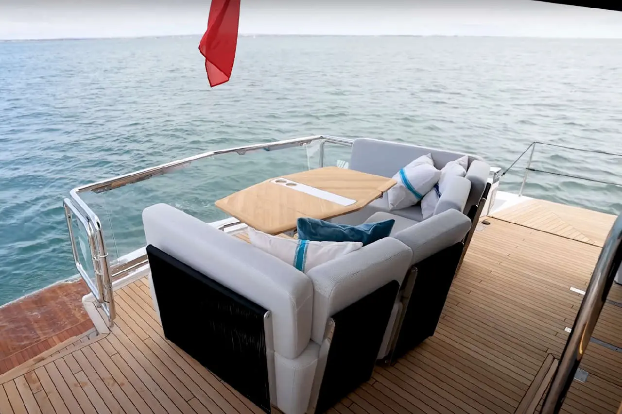 Fairline Squadron 58 External image 2