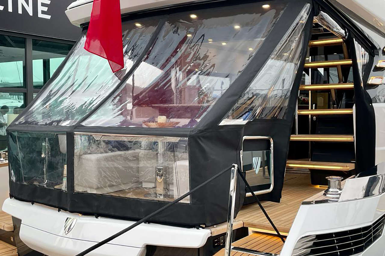 Fairline Squadron 58 Interior image 23