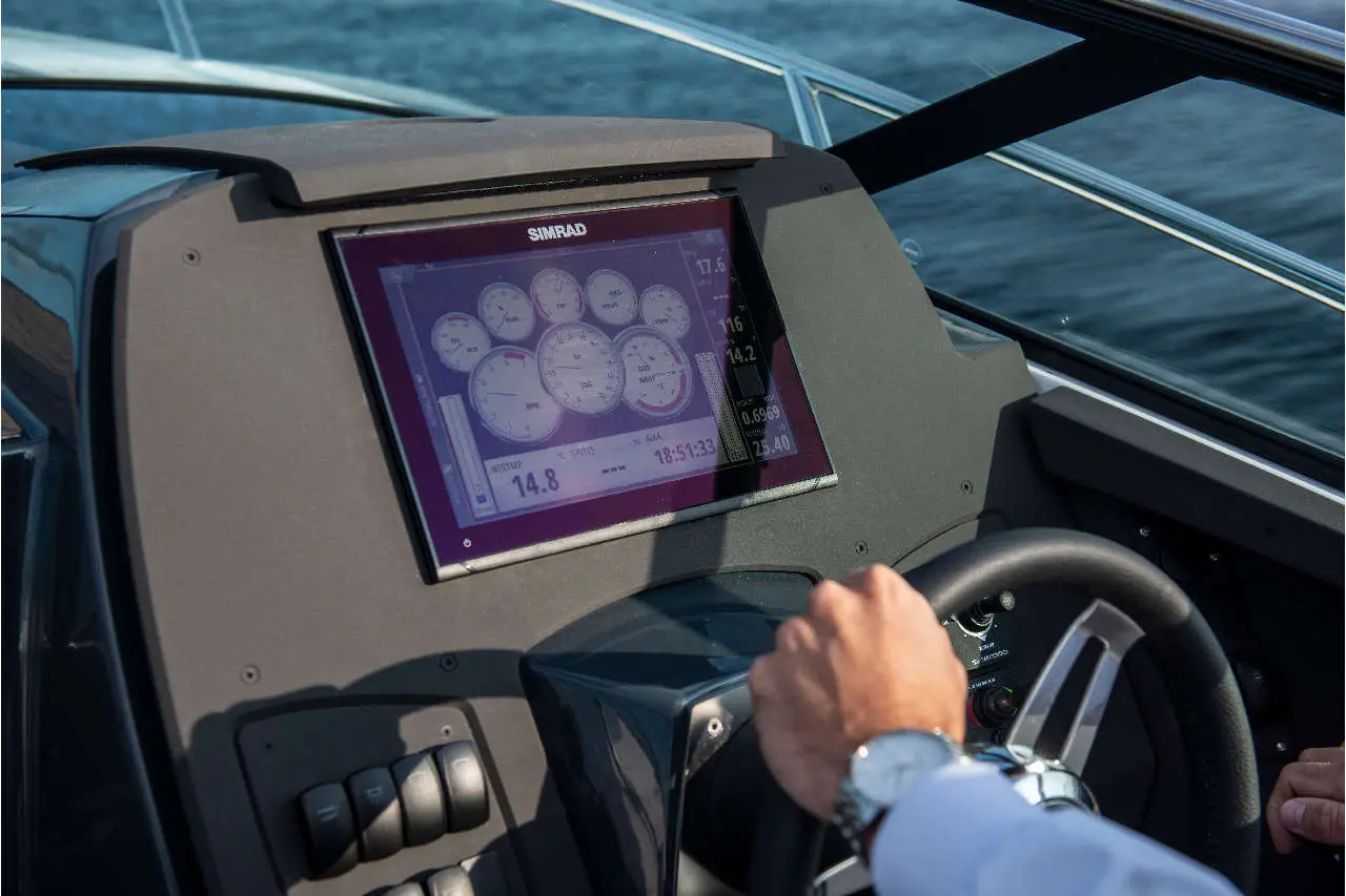 Flipper 800 DC Lifestyle image 3