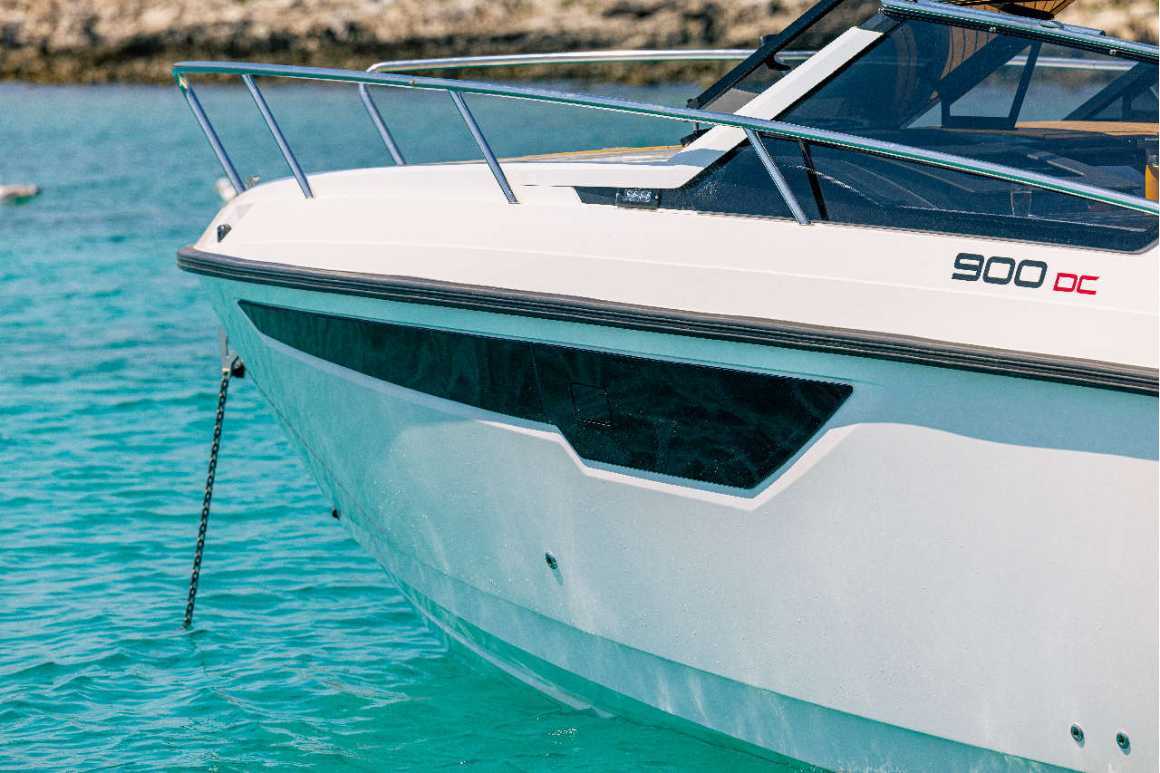 Flipper 900 DC Interior image 8