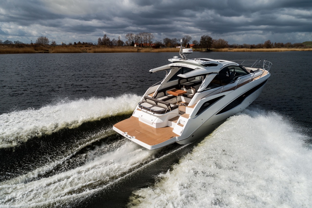 Galeon 405 HTS External image 13