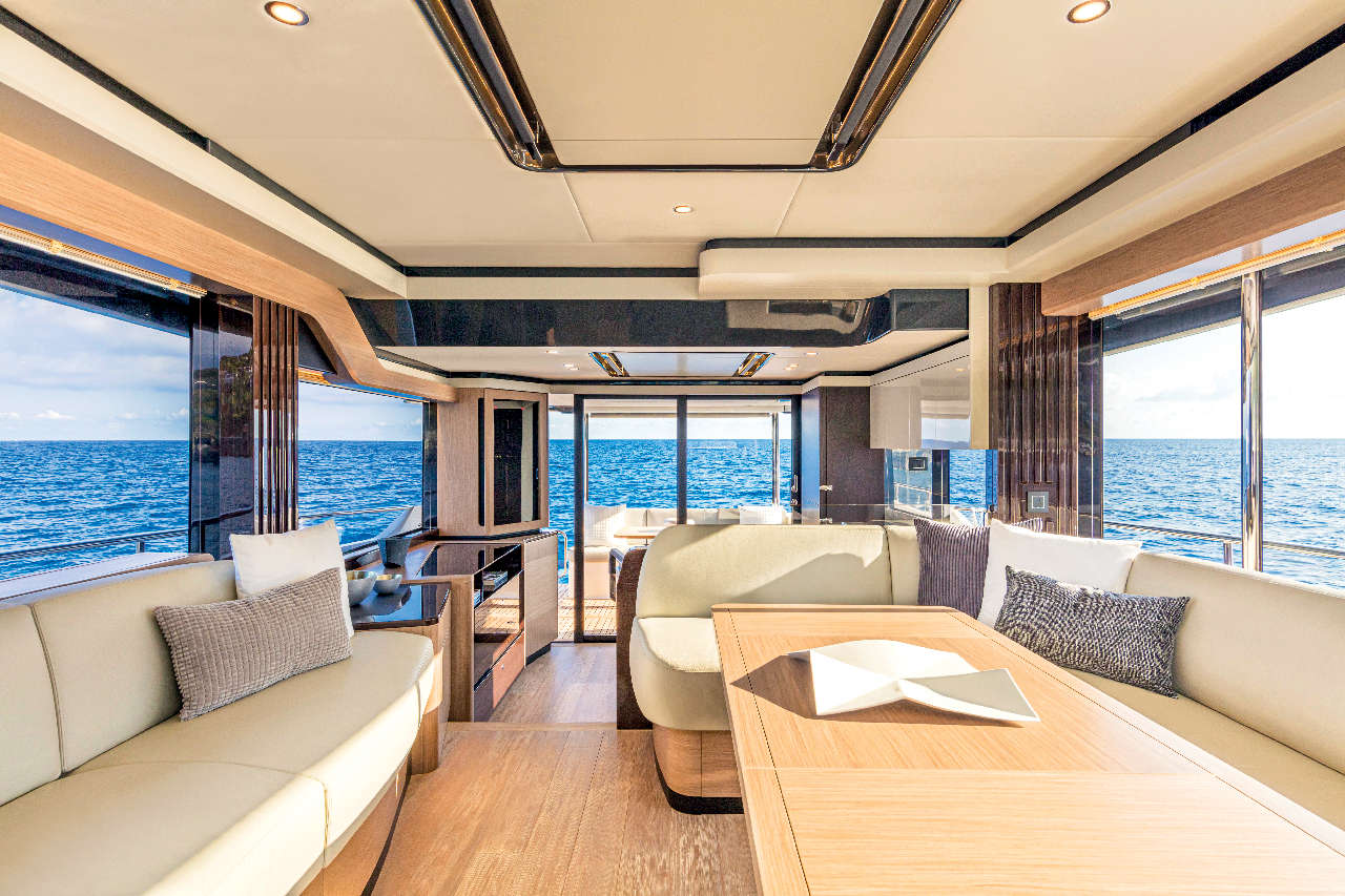 Absolute Navetta 52 Interior image 3