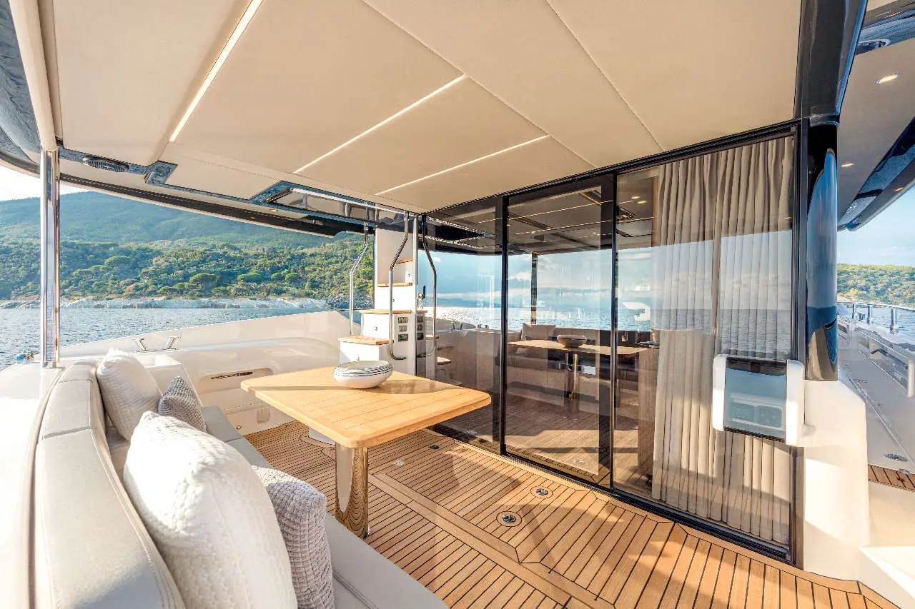 Absolute Navetta 52 Interior image 7