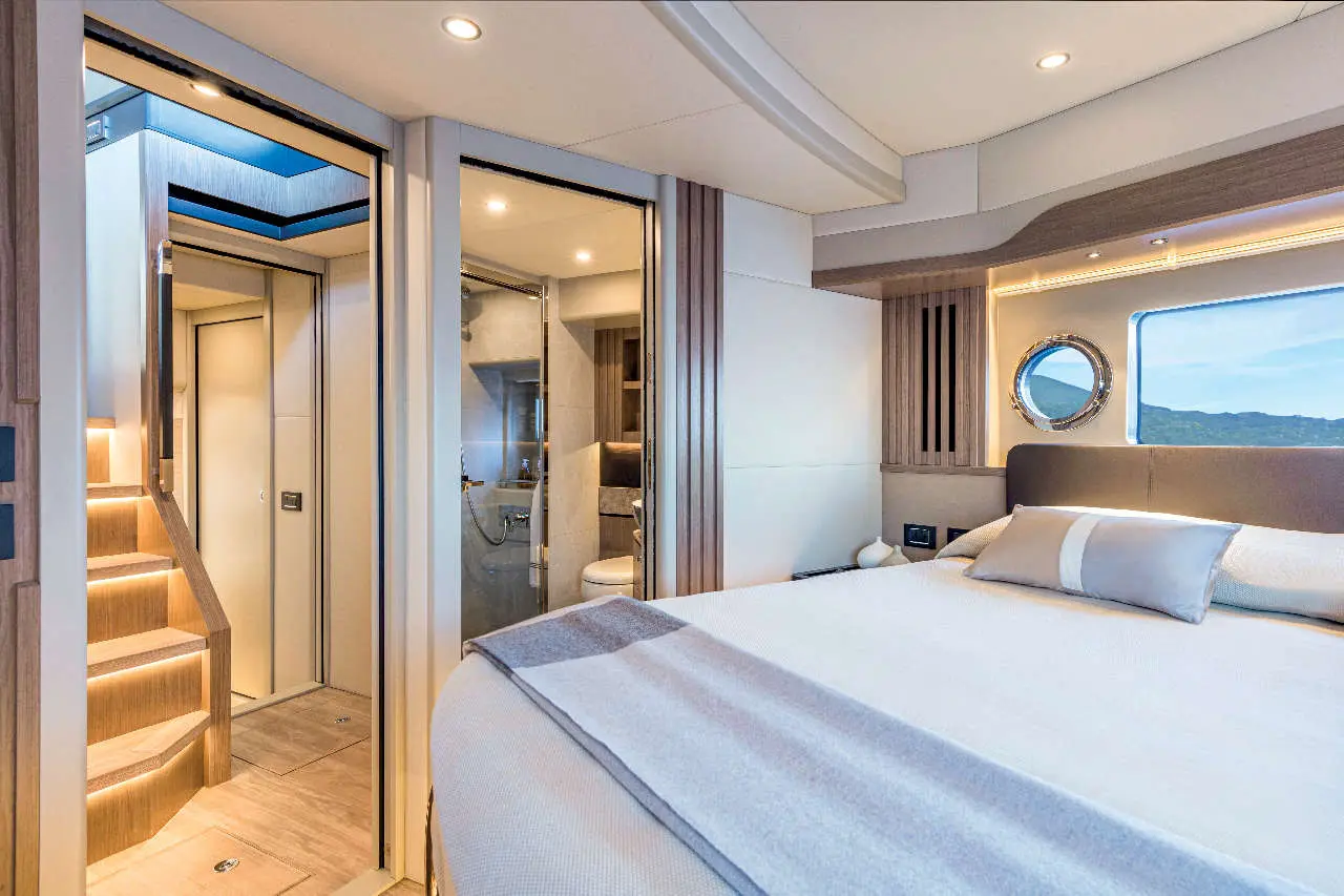 Absolute Navetta 52 Interior image 12