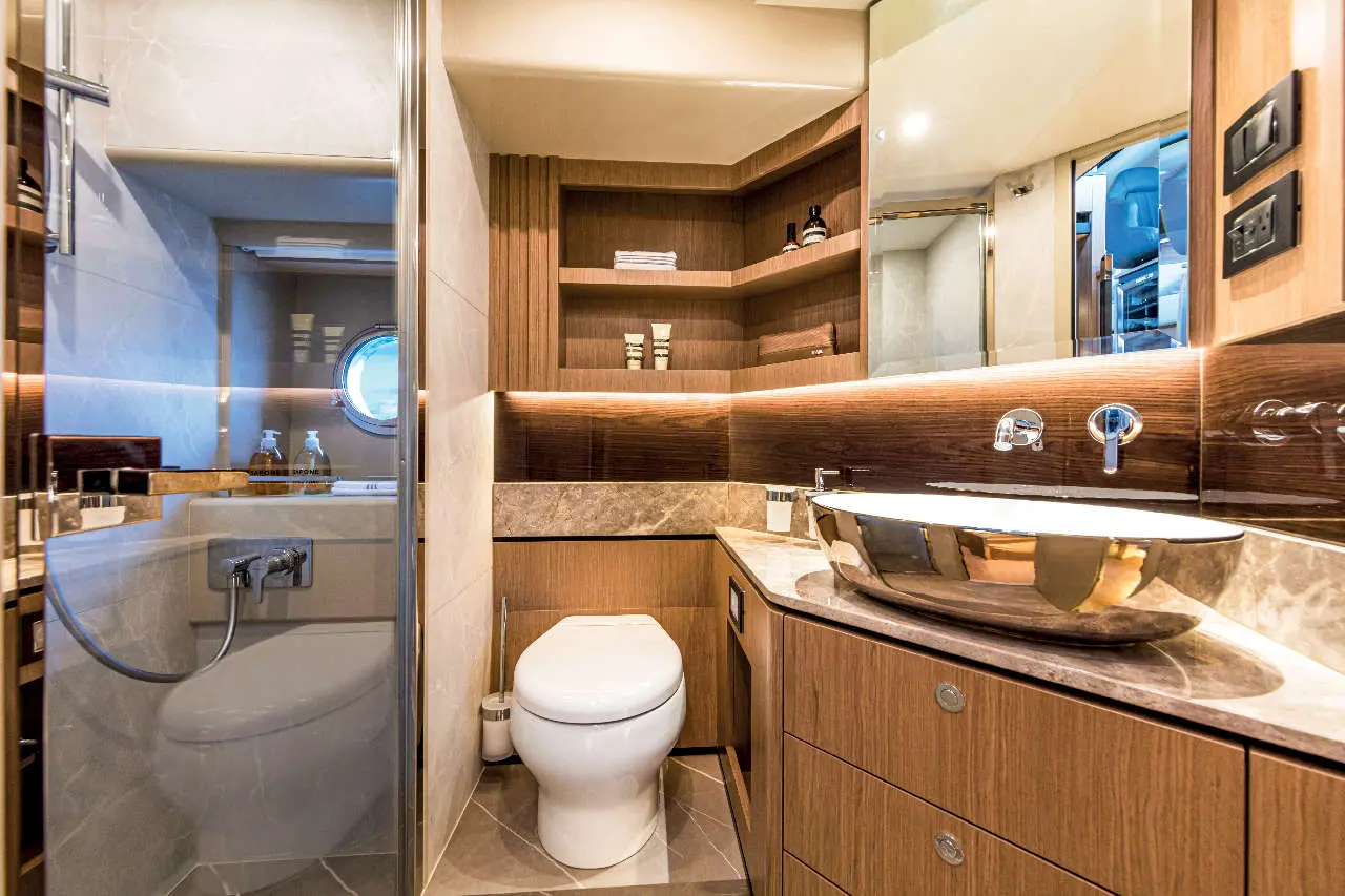 Absolute Navetta 52 Interior image 14
