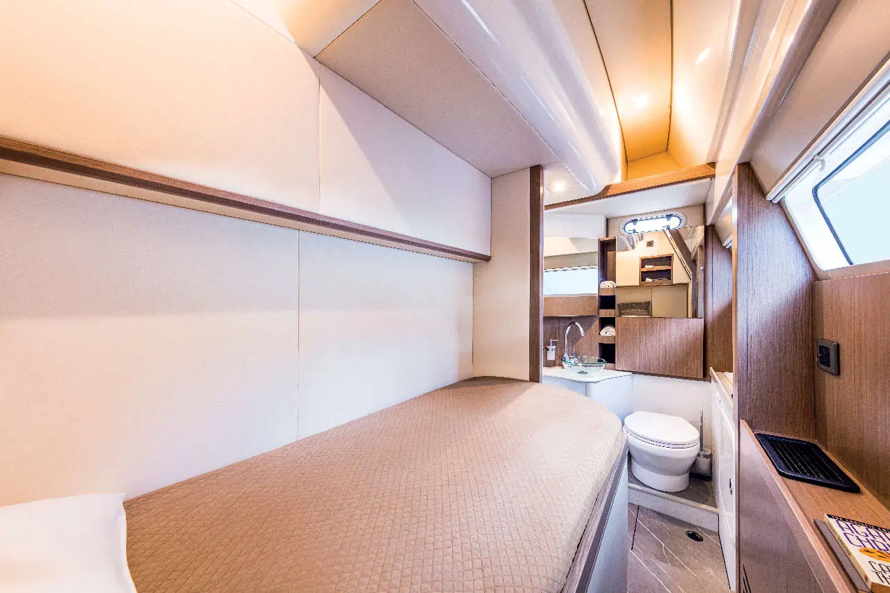 Absolute Navetta 52 Interior image 16