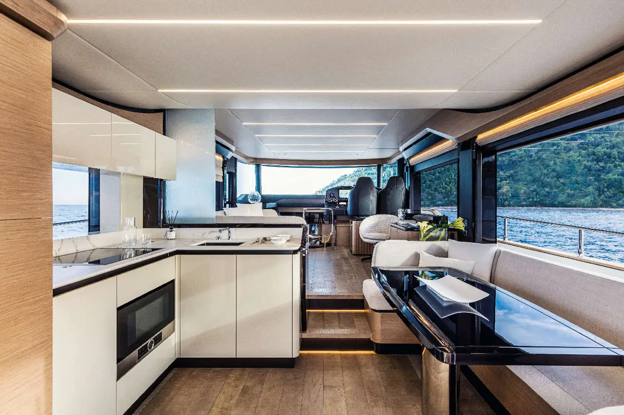 Absolute Navetta 58 Interior image 7