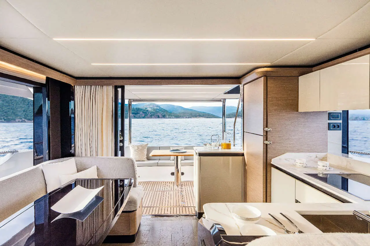 Absolute Navetta 58 Interior image 10
