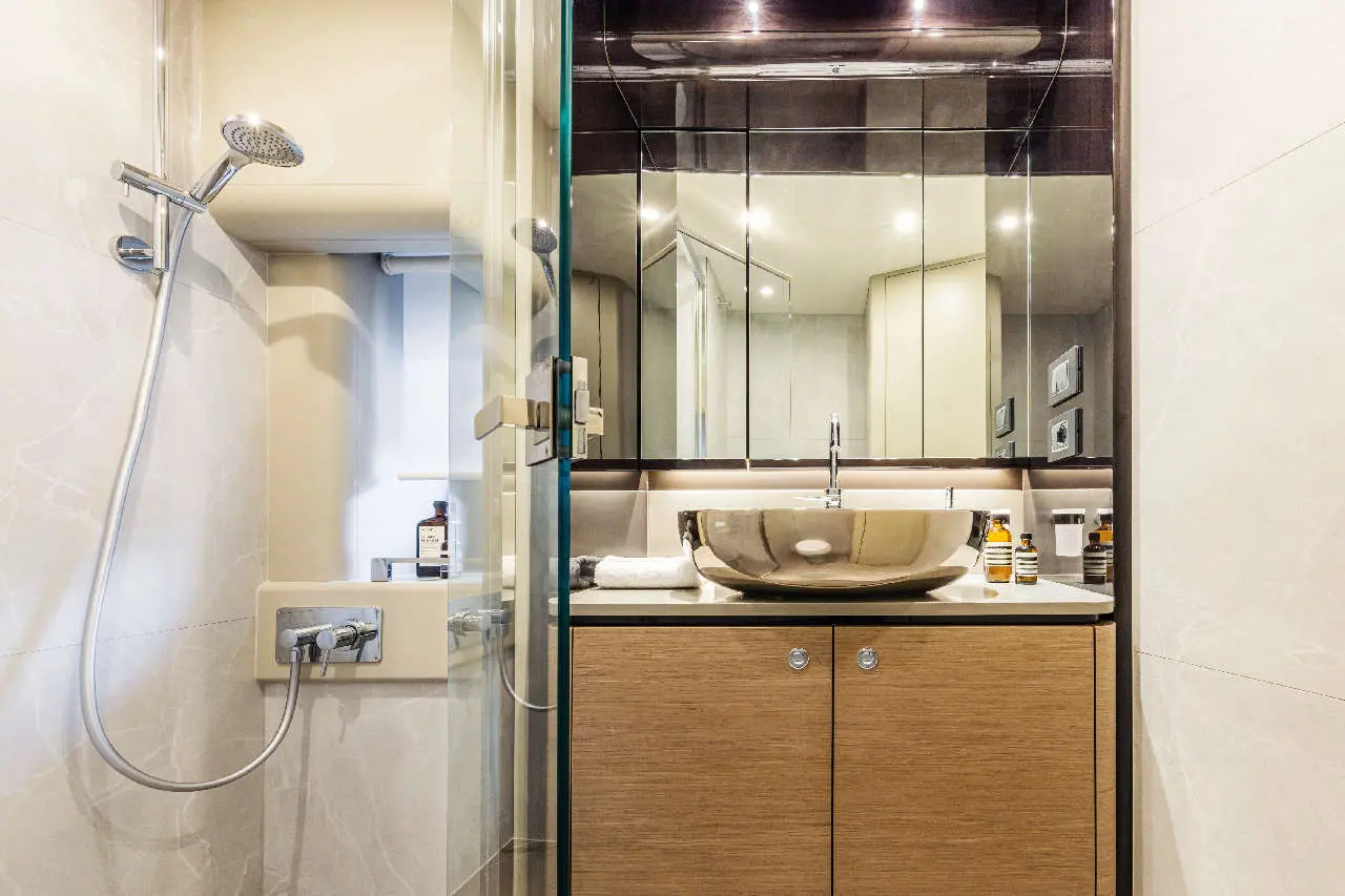 Absolute Navetta 58 Interior image 20