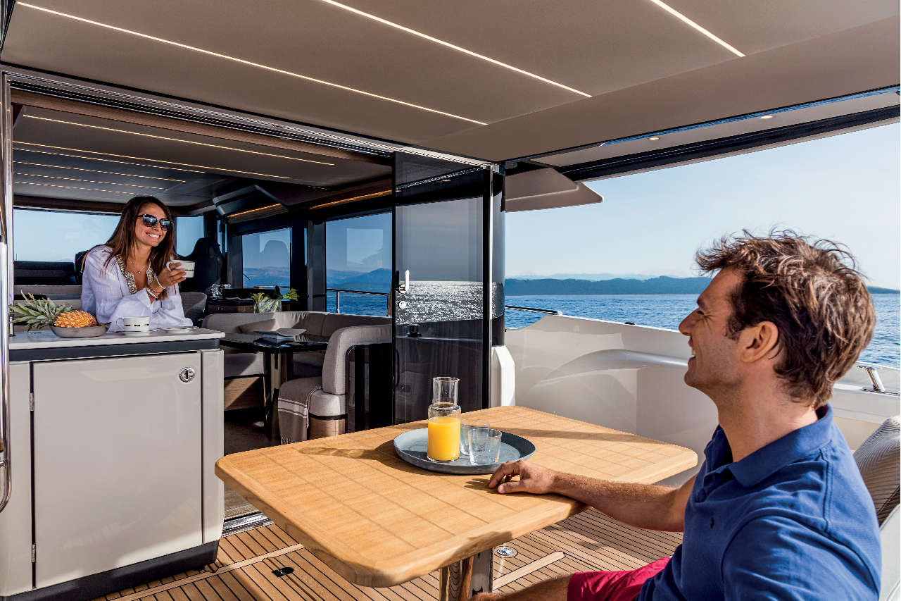Absolute Navetta 58 Lifestyle image 3