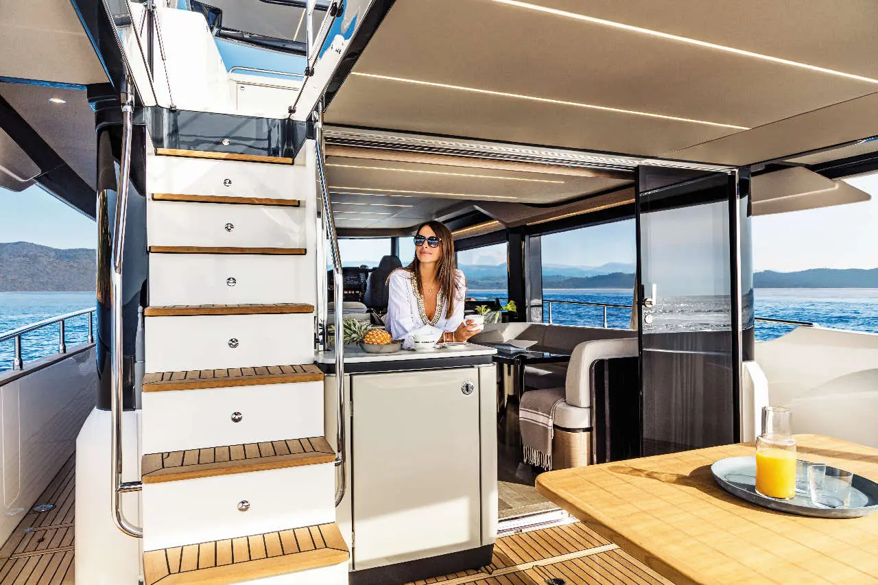 Absolute Navetta 58 Lifestyle image 4