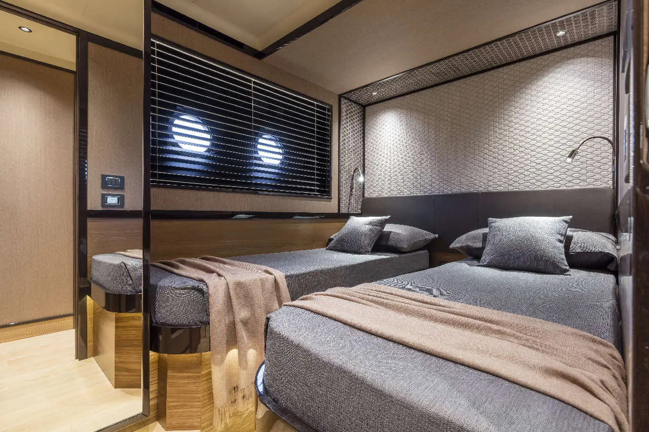 Absolute Navetta 68 Interior image 11
