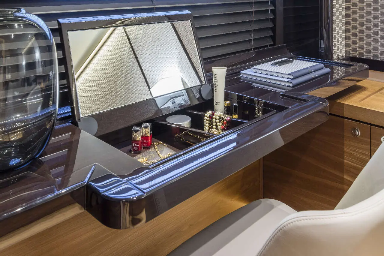 Absolute Navetta 68 Interior image 14
